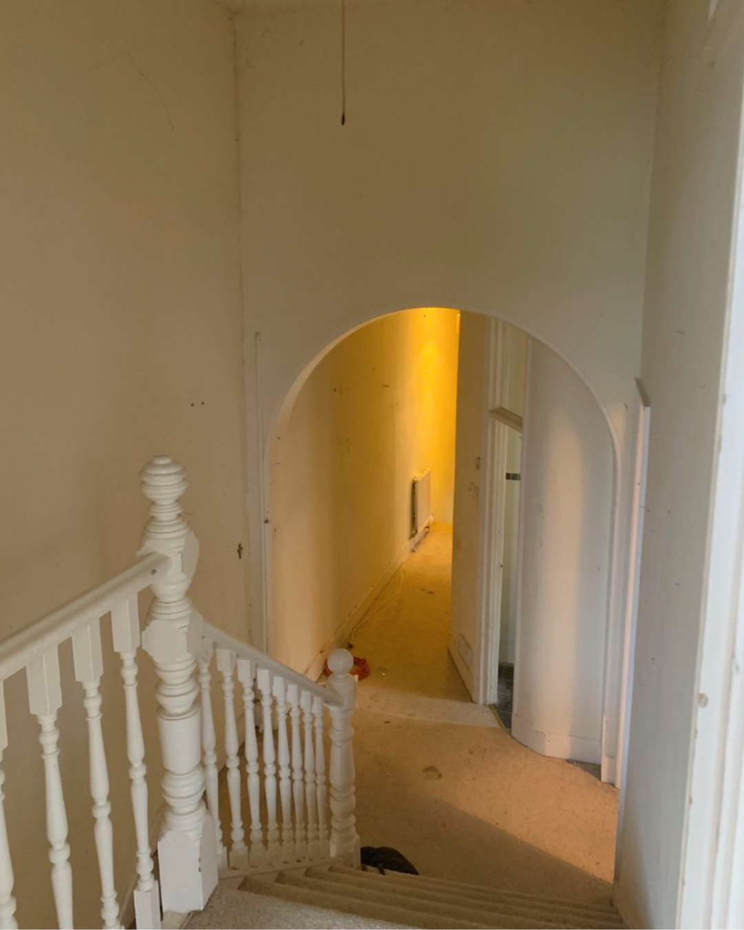 Archway & finishing details before the renovation