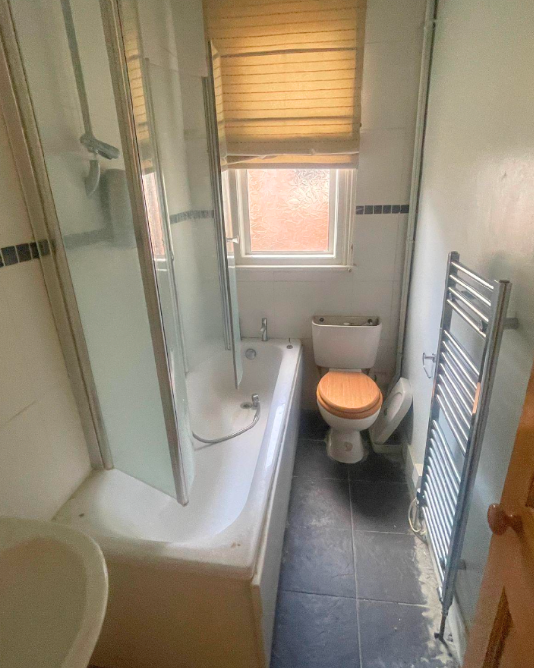 Bathroom before the renovation